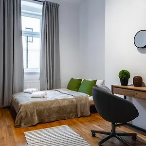 https://precious-apartment-in-calm-district-area.vienna-besthotels.com